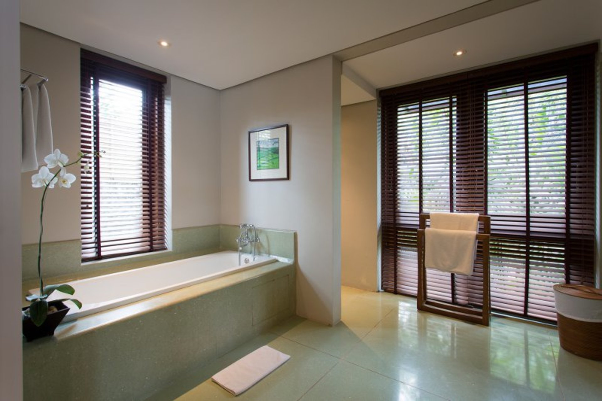 A Luxurious Oasis Steps from the Shore, Bali Villa 1008