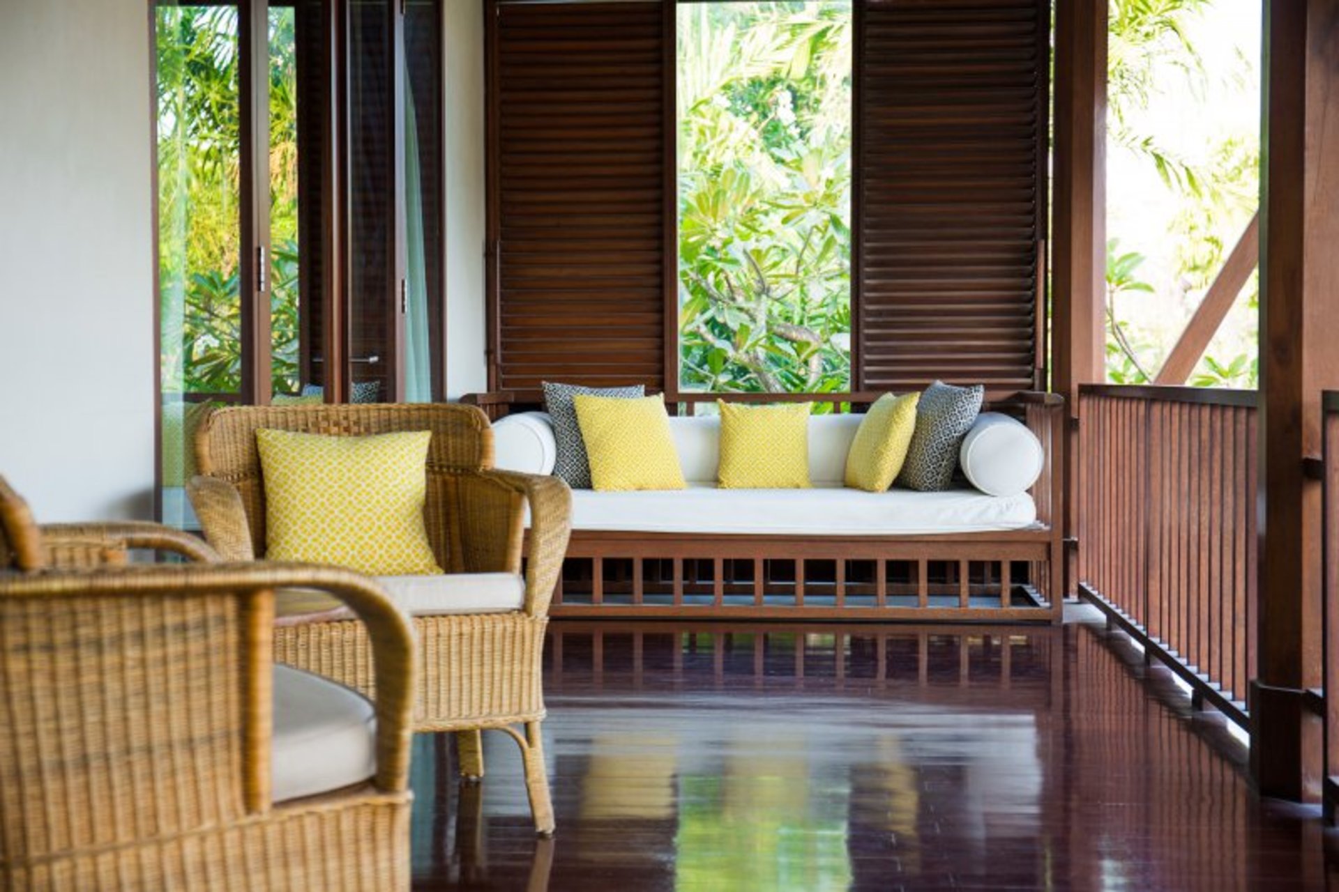 A Luxurious Oasis Steps from the Shore, Bali Villa 1008