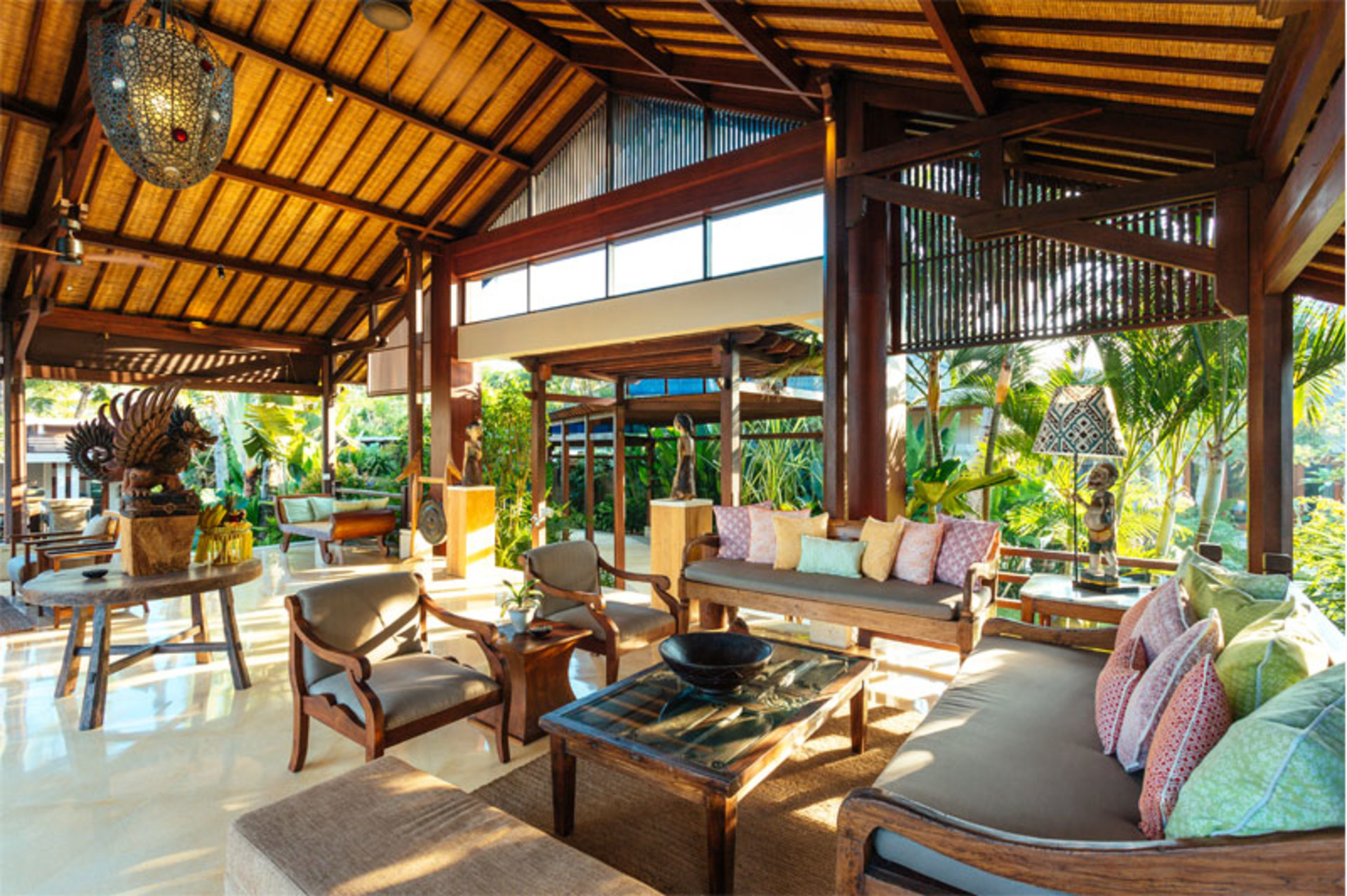 Secluded 5-Star Luxury by the Ocean – Bali Villa 1018
