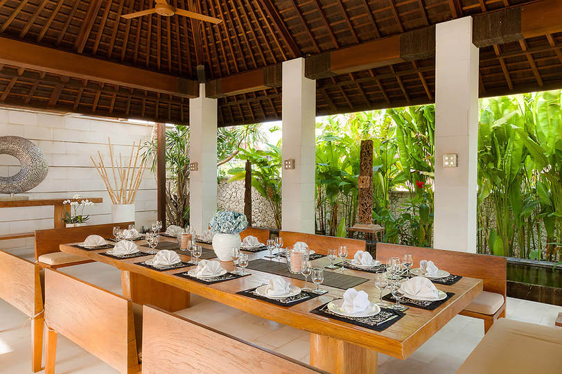 Bali Villa 1022: Your Private Oasis with Pool & Serenity