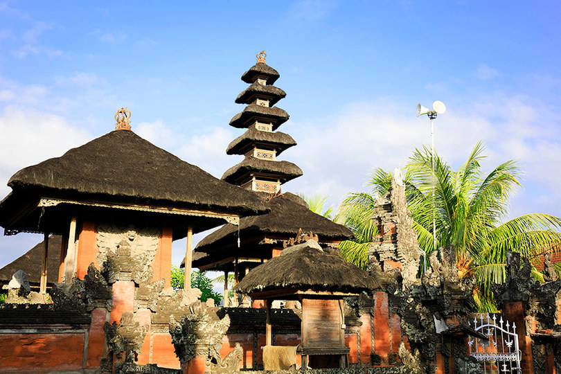 Bali Villa 1023: Ocean Bliss & Poolside Serenity