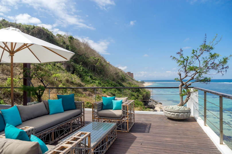 Ultimate 5-Star Hideaway with Ocean Views – Bali Villa 1027