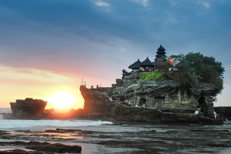Ultimate 5-Star Hideaway with Ocean Views – Bali Villa 1027
