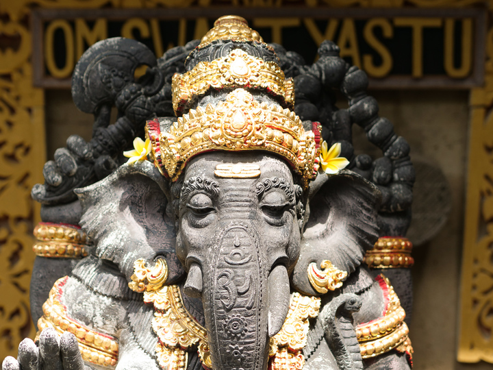 Ultimate 5-Star Hideaway with Ocean Views – Bali Villa 1027