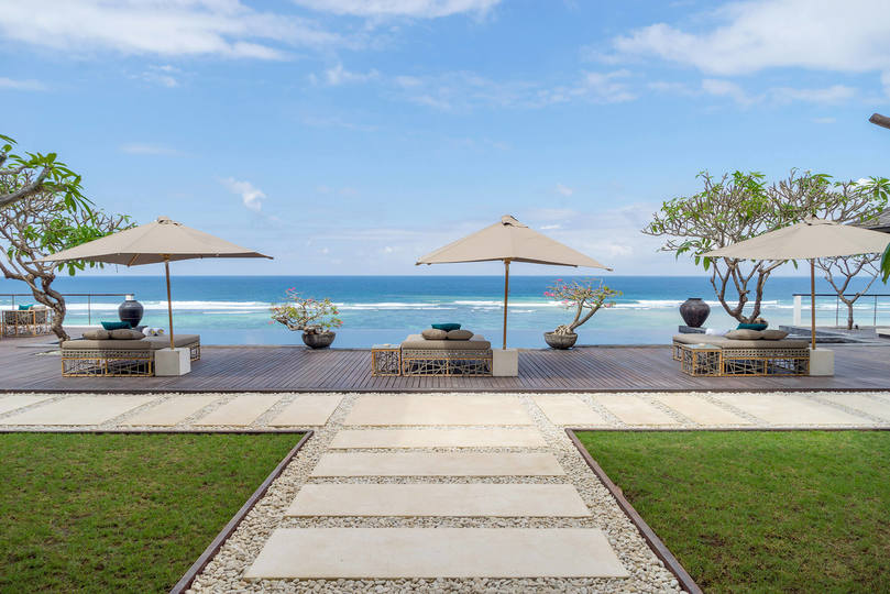 Ultimate 5-Star Hideaway with Ocean Views – Bali Villa 1027