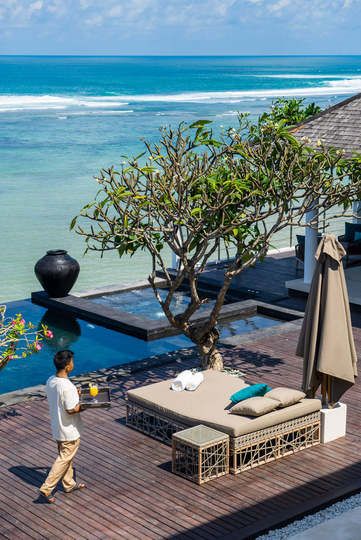 Ultimate 5-Star Hideaway with Ocean Views – Bali Villa 1027