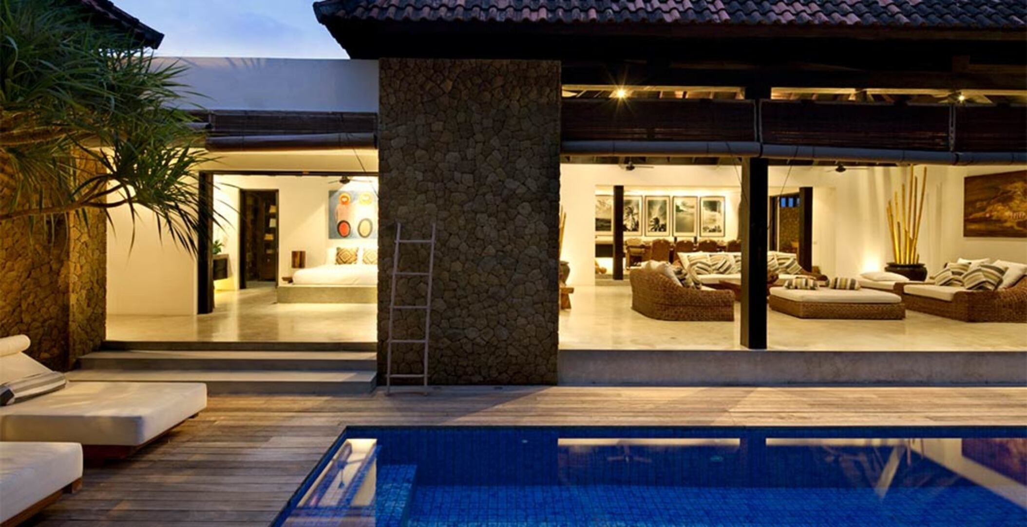 Luxury 5-Star Villa Steps from Echo Beach, Bali 1040