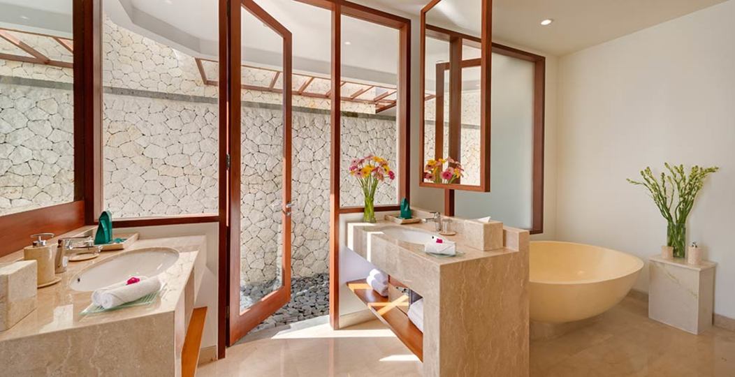 Secluded Elegance with Ocean Views – Bali Villa 1090