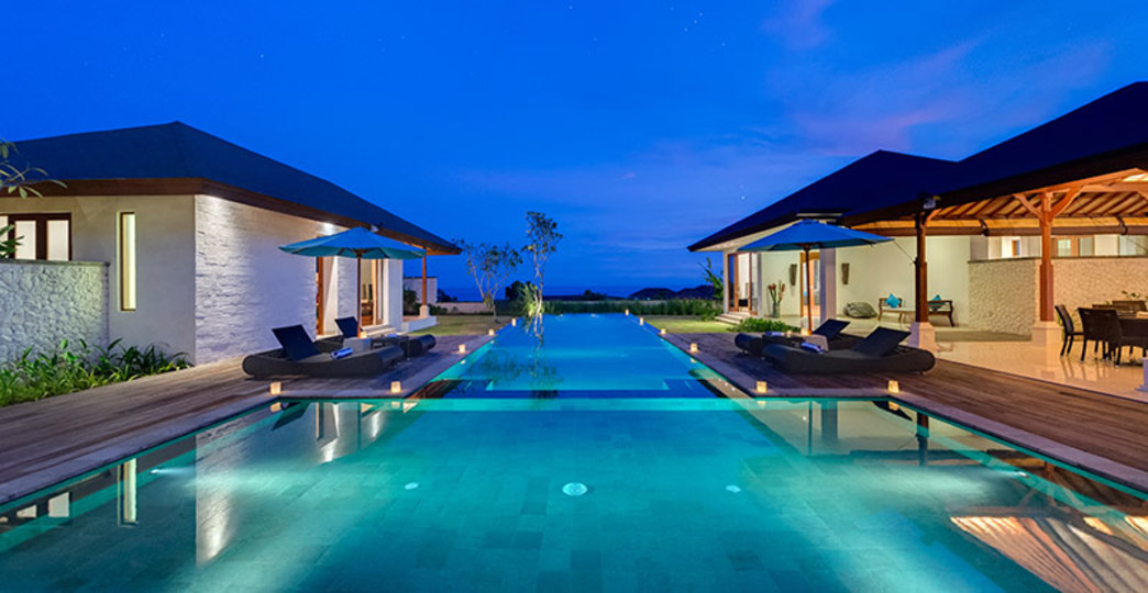 Clifftop Bliss with a Private Pool – Villa Maria 1107