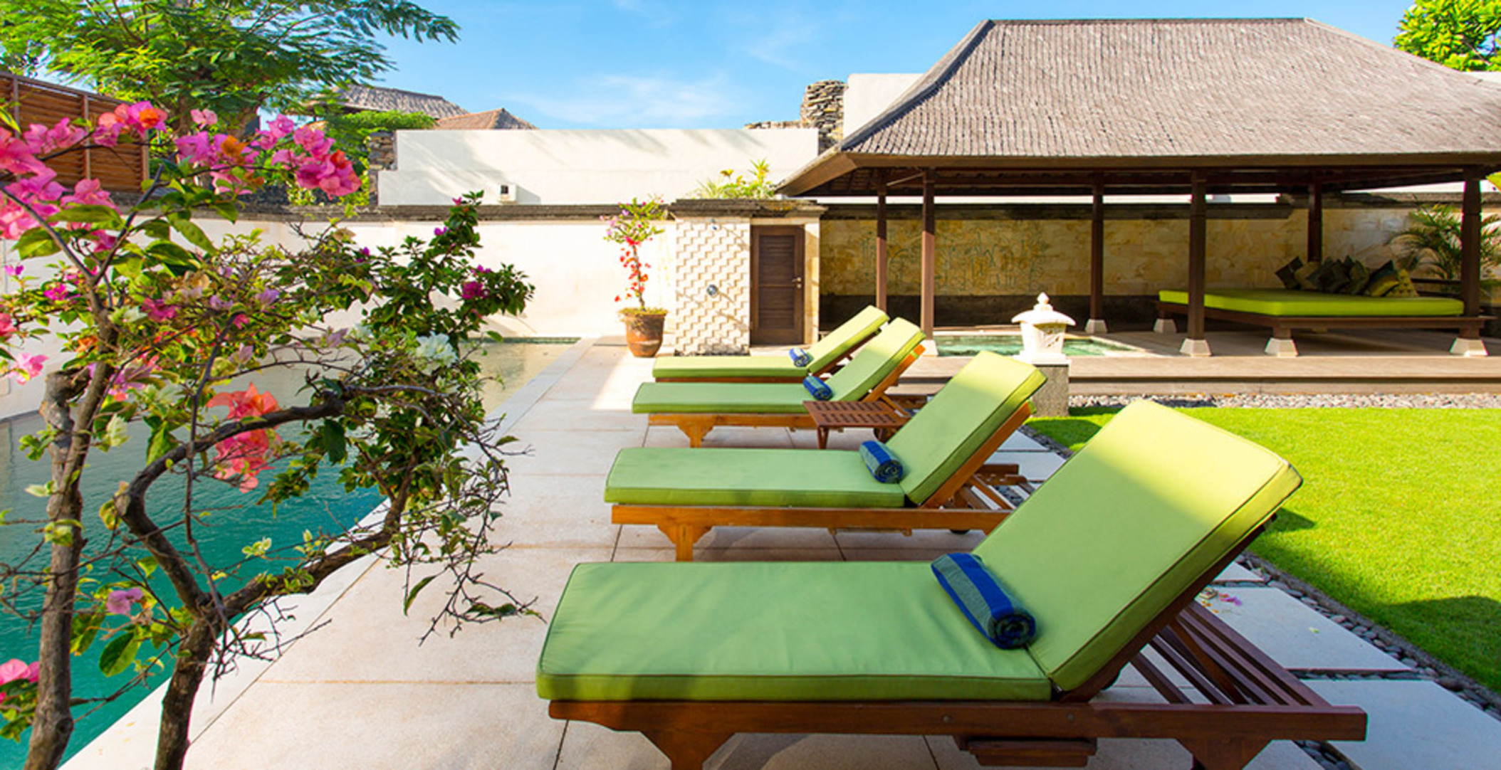 Elegant Coastal Villa with Jacuzzi – Bali Villa 1111