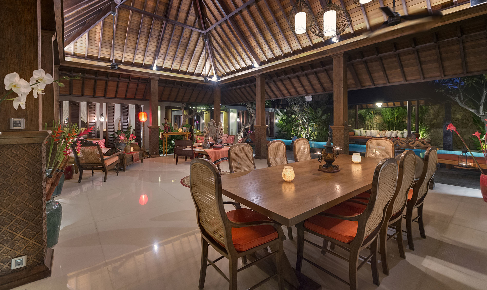 Serene luxury in lush gardens, Bali Villa 1124