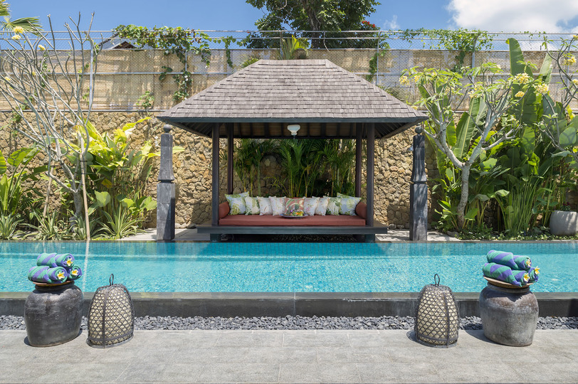 Serene luxury in lush gardens, Bali Villa 1124