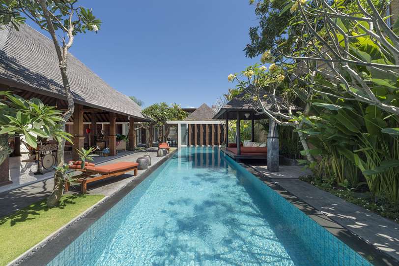 Serene luxury in lush gardens, Bali Villa 1124