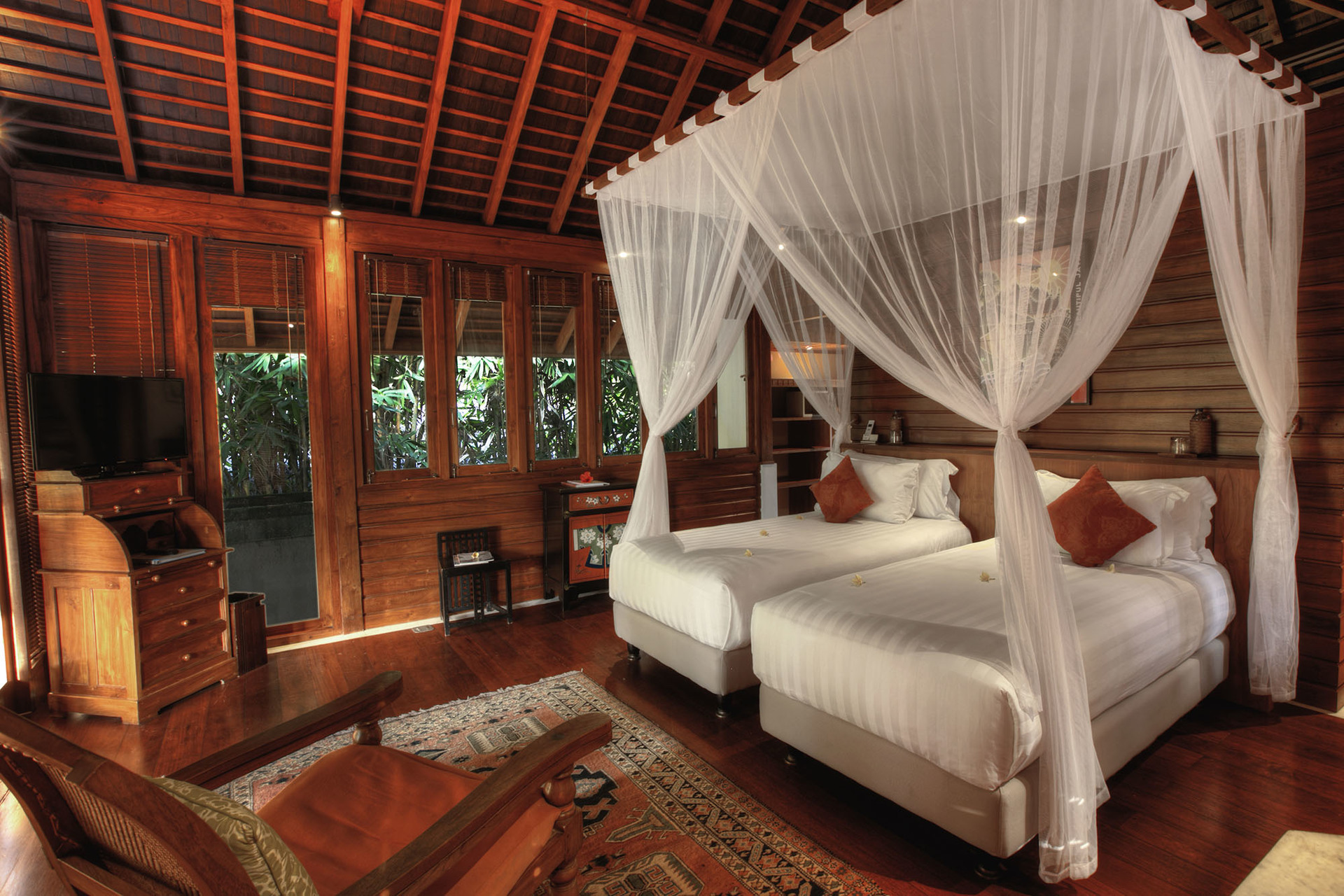 Serene luxury in lush gardens, Bali Villa 1124