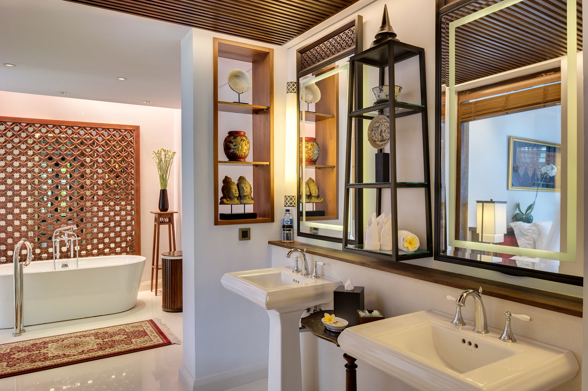 Serene luxury in lush gardens, Bali Villa 1124