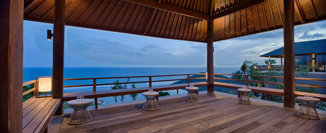 Experience Ultimate Luxury by the Beach, Bali Villa 1129