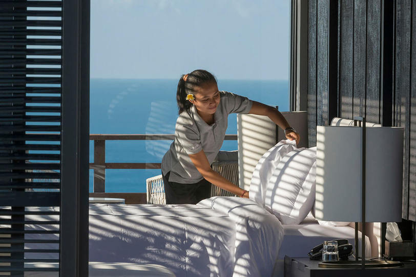 Experience Ultimate Luxury by the Beach, Bali Villa 1129