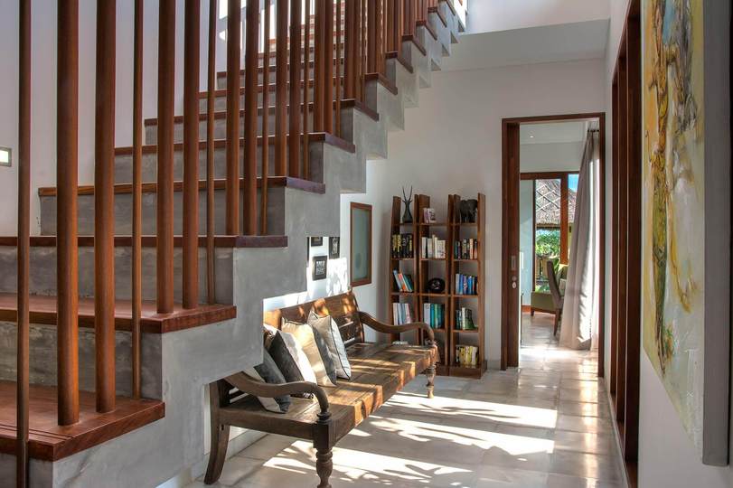 Rent a Luxury Villa in Bali Close to the Beach, Bali Villa 1130