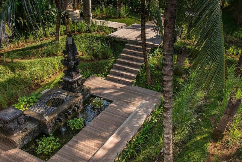 Rent a Luxury Villa in Bali Close to the Beach, Bali Villa 1130