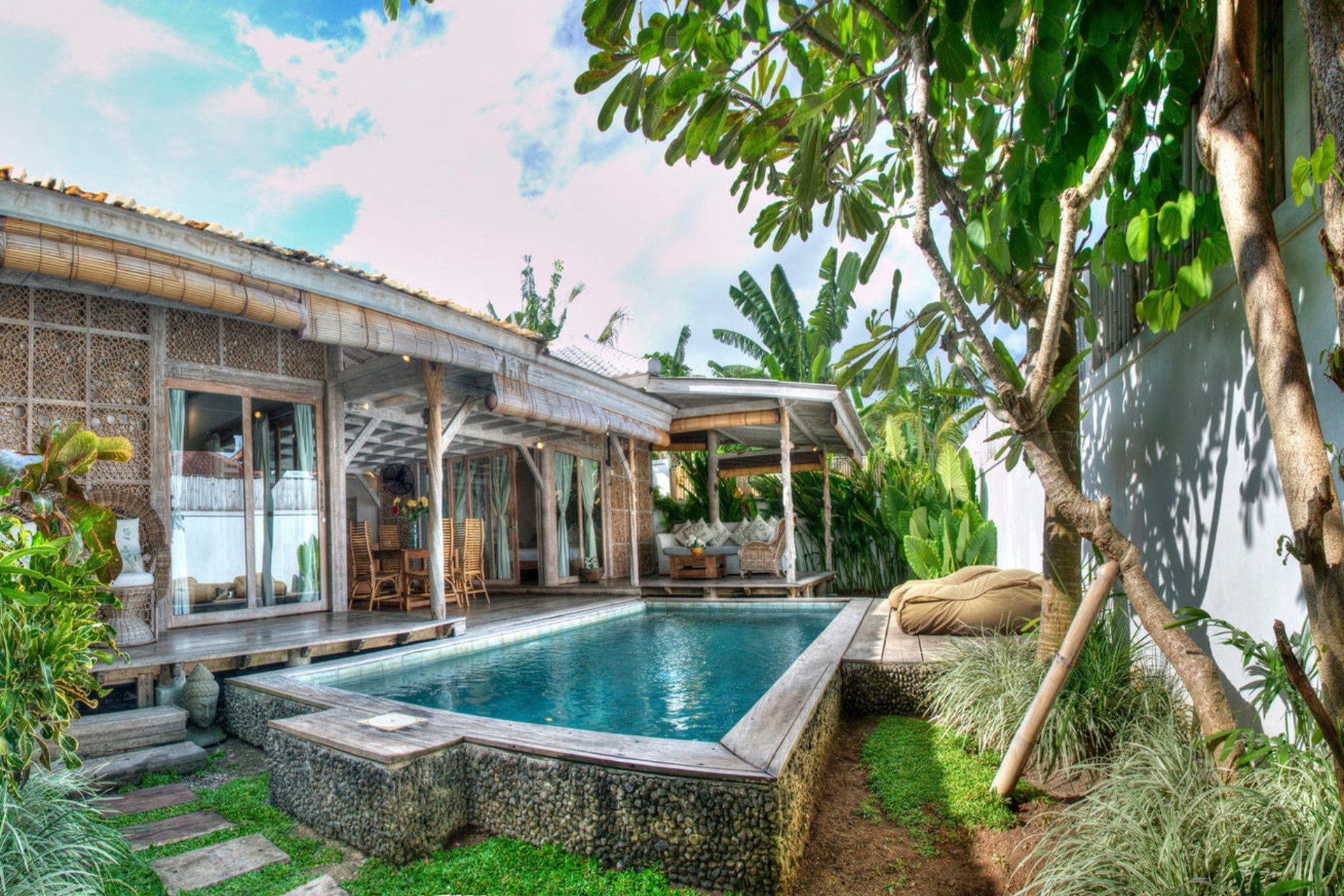 Beautiful 5 Star Holiday Villa in Seminyak, Bali Villa 1141