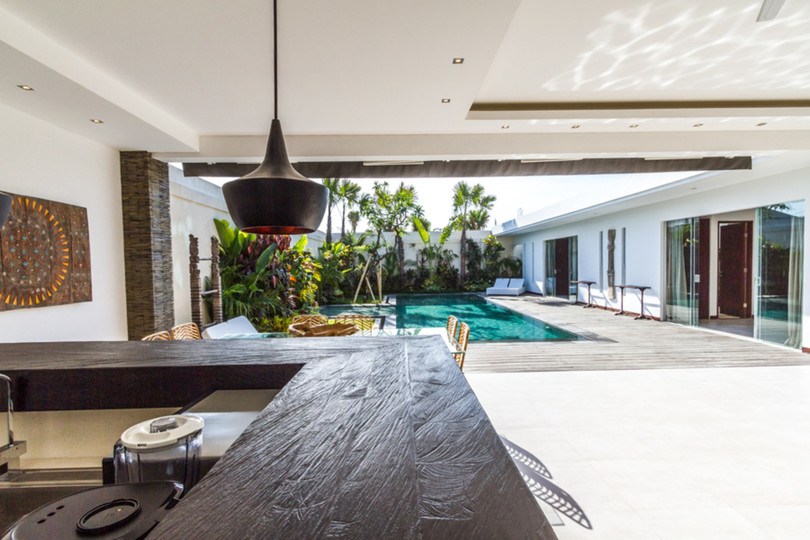 5 Star Private Villa in Seminyak at an Affordable Rate, Bali Villa 1155