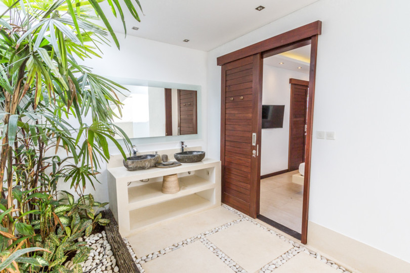Luxury 3-Bedroom Villa Near Seminyak Attractions, Bali Villa 1157