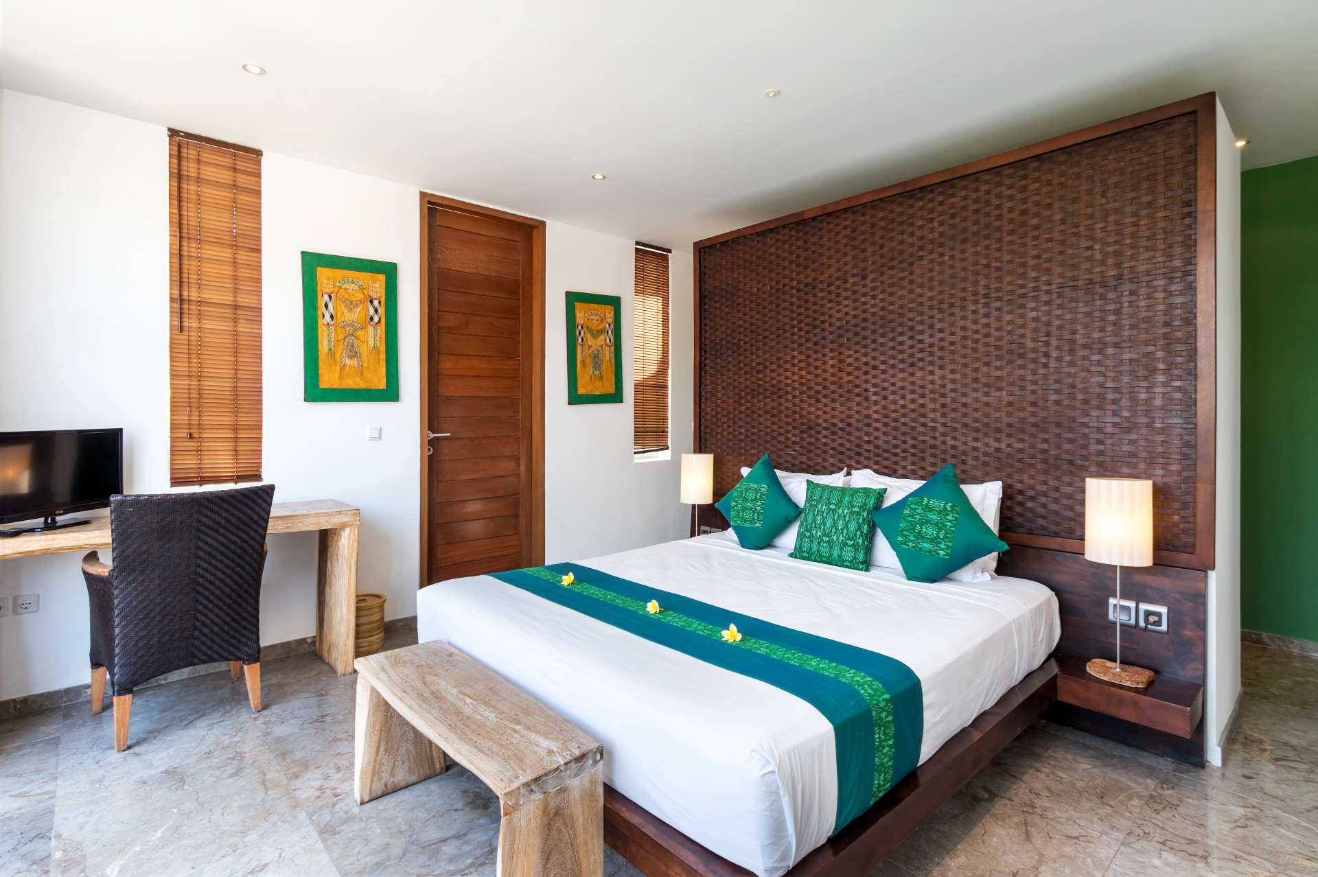 Beautiful 5 Star Holiday Villa in a Prime Location in Seminyak, Book Early to Secure Your Dates, Villa Bali 2026