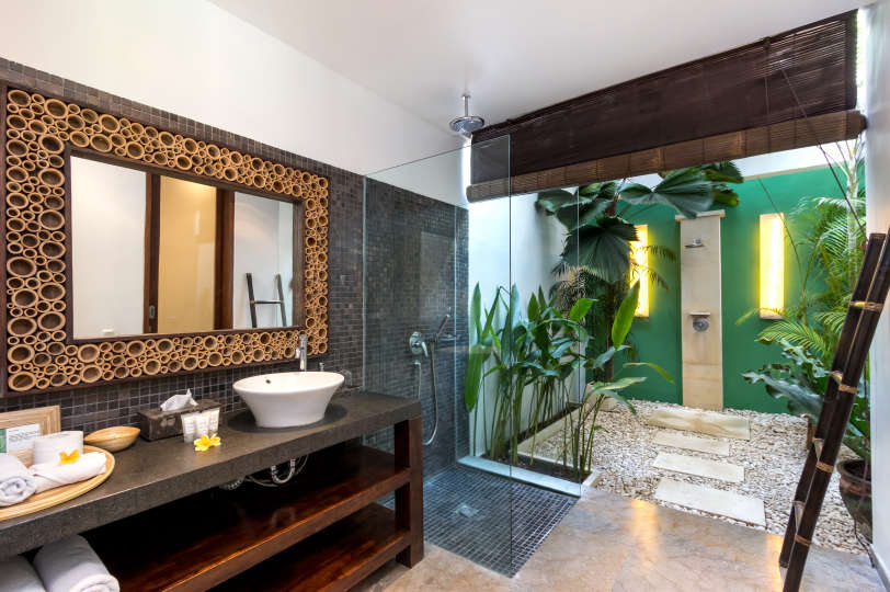 Beautiful 5 Star Holiday Villa in a Prime Location in Seminyak, Book Early to Secure Your Dates, Villa Bali 2026