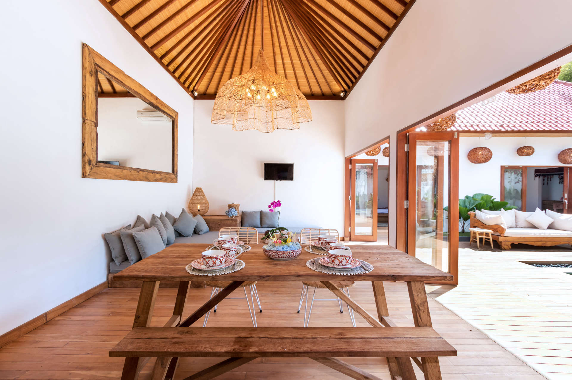 Beautiful 5 Star Holiday Villa in a Prime Location in Seminyak, Villa Bali 2046