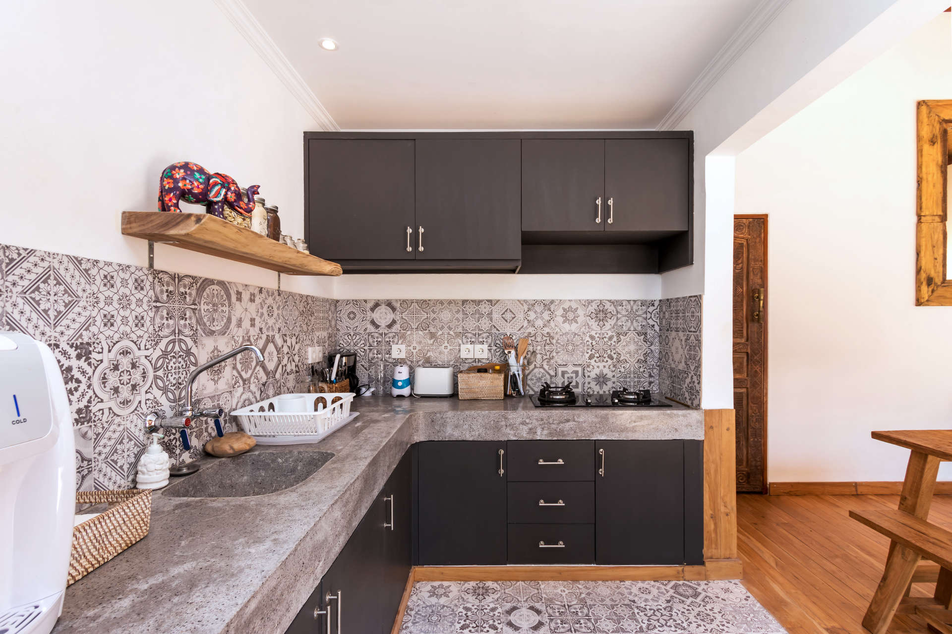 Beautiful 5 Star Holiday Villa in a Prime Location in Seminyak, Villa Bali 2046
