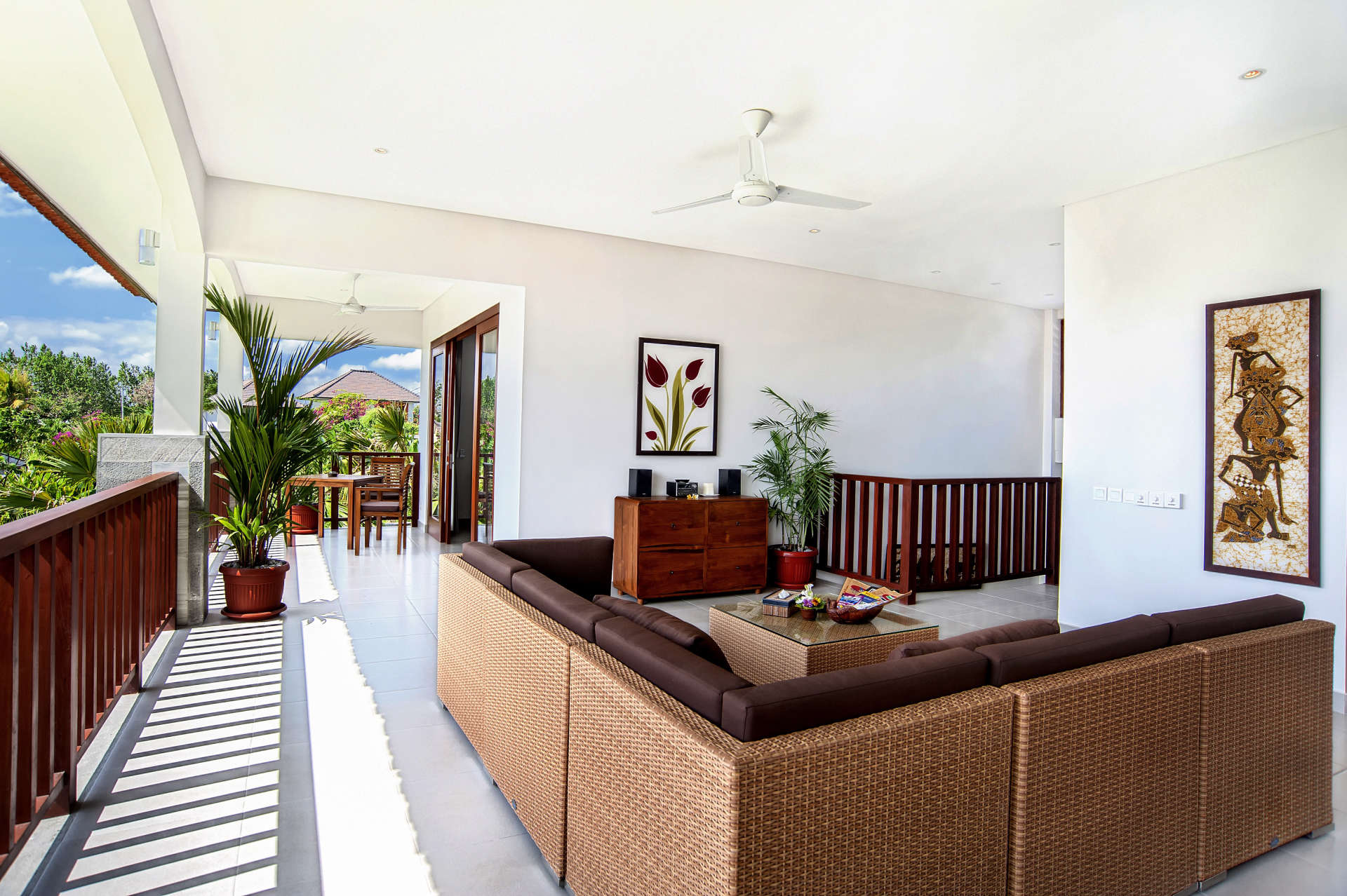 Rent a Luxury Villa in Bali Close to the Beach, Bali Villa 2054