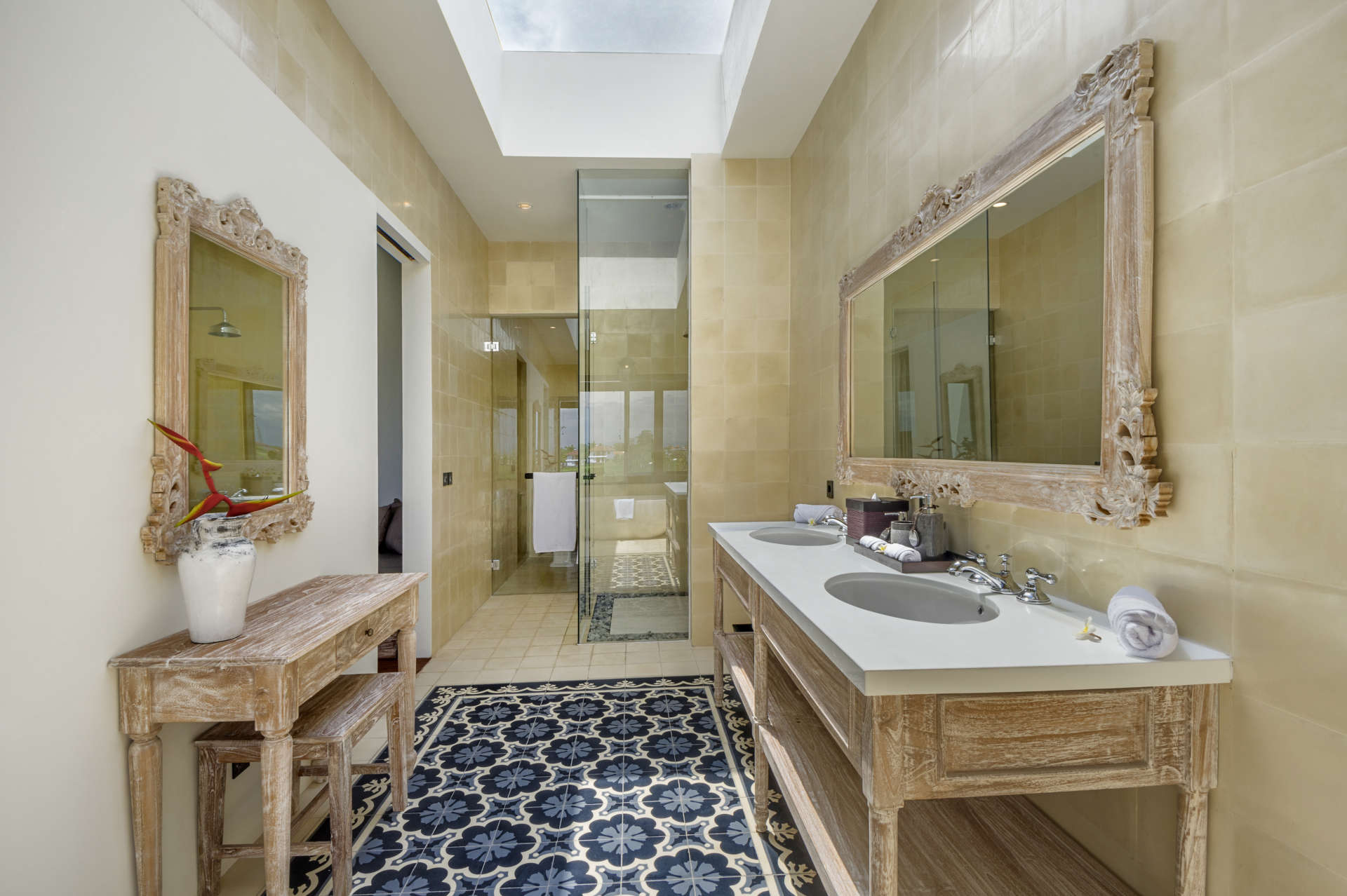 Beautiful 5 Star Villa in Prime Umalas Location, Bali Villa 2076
