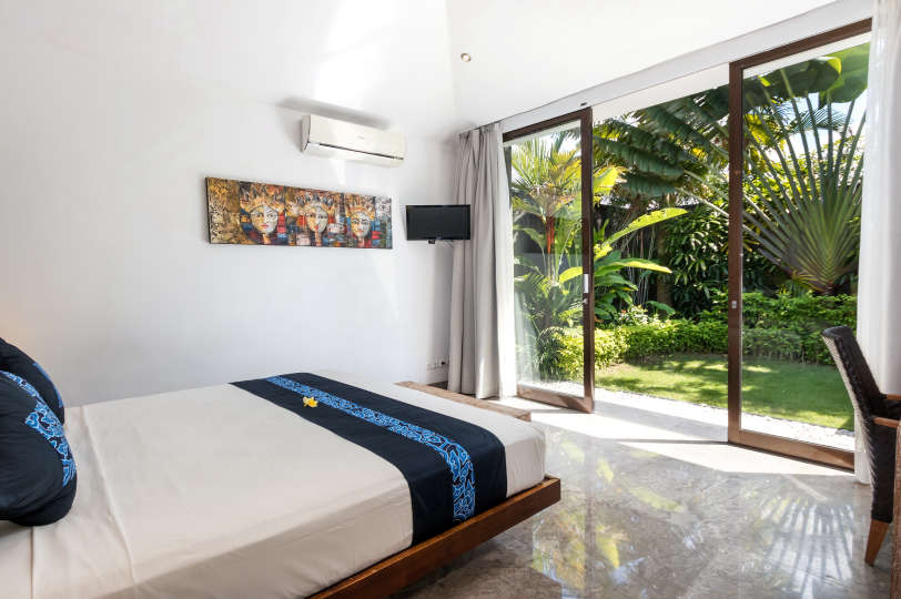 5 Star Villa in Bali, Minutes from the Beach, Bali Villa 2080