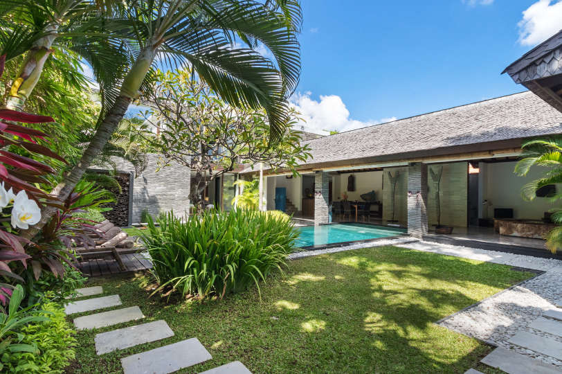 5 Star Villa in Bali, Minutes from the Beach, Bali Villa 2080