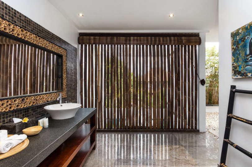 5 Star Villa in Bali, Minutes from the Beach, Bali Villa 2080