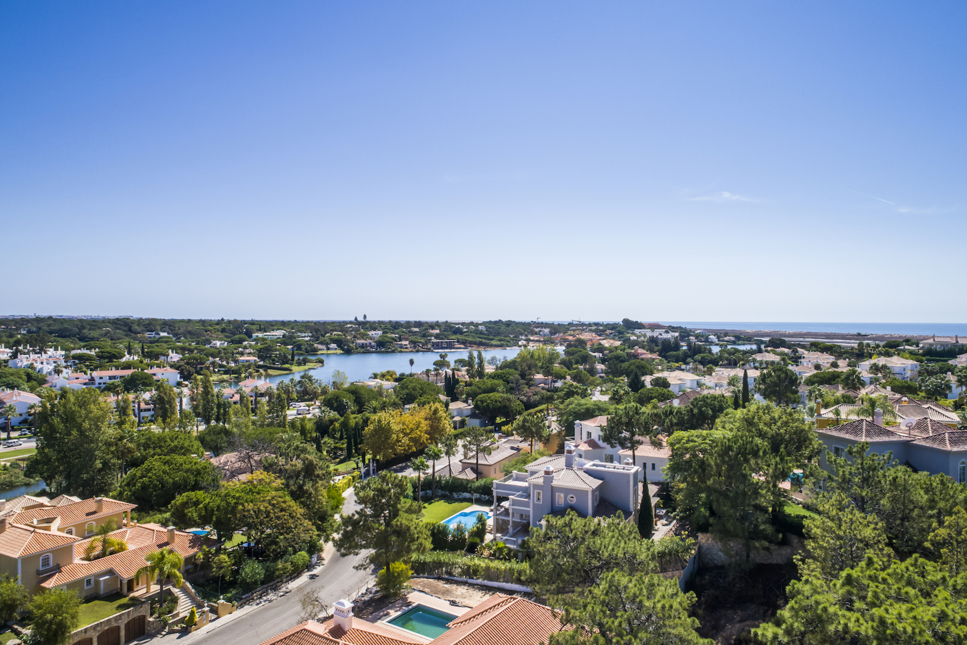 5 Star Villa Cyclamen – Luxury Pools & Spa