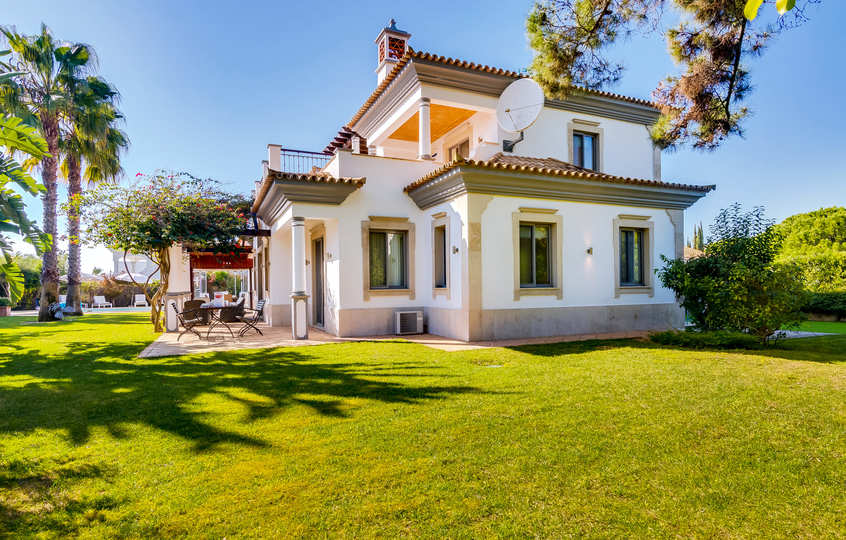 5 Star Villa Hibiscus - Quinta Verde Retreat