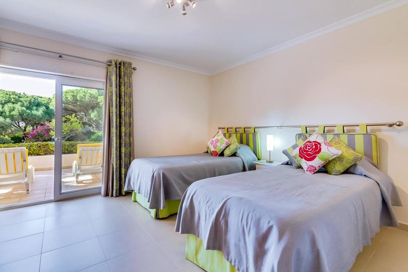 5 Star Villa Amari - Heatable Pool & Private Garden