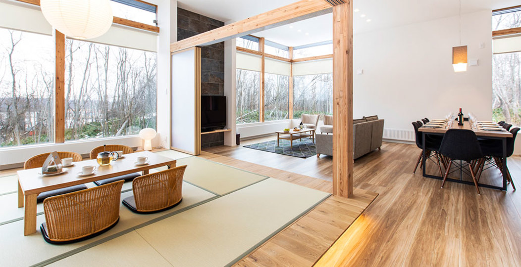 Luxury 4 Bed Ski Chalet minutes from the Ski Fields, Niseko Chalet 1011