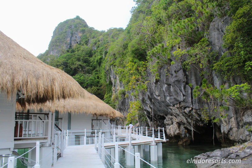 5 Star Exclusive Water Cottage on Apulit Island Resort, El Nido Cottage 1001