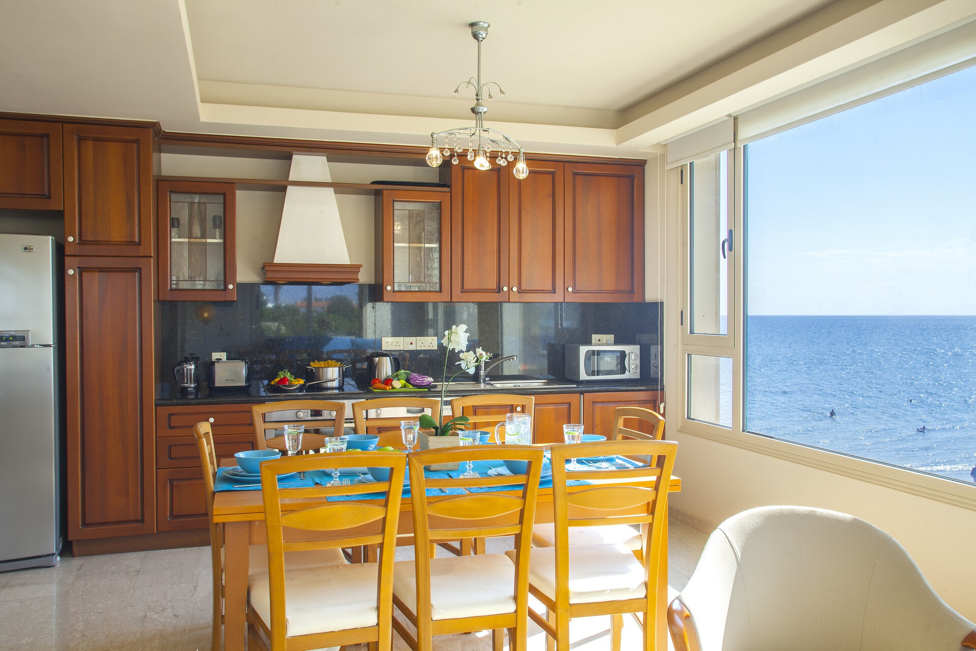 Imagine You and Your Family Renting this Perfect Holiday Apartment minutes from the beach, Larnaca Apartment 1390