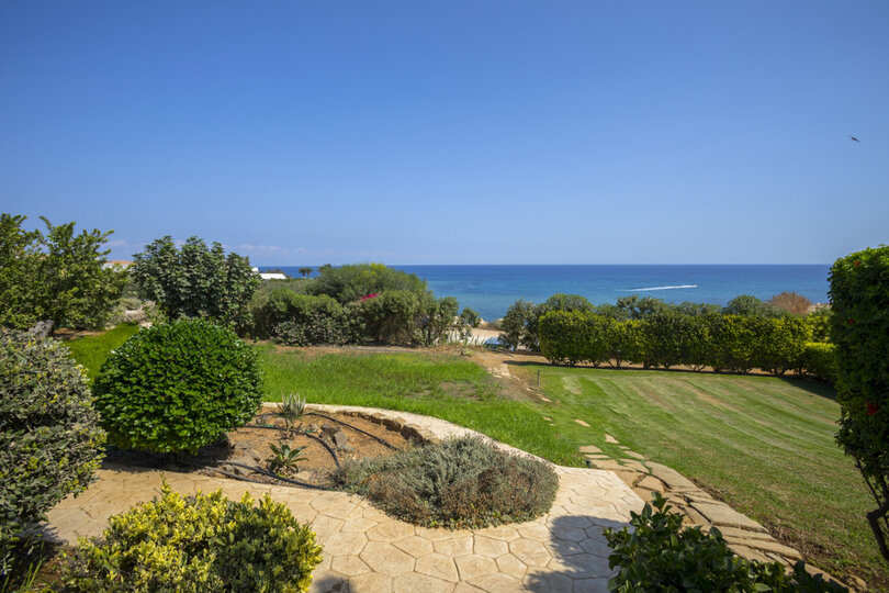 Imagine You and Your Family Renting this beachfront Home, Protaras Apartment 1450