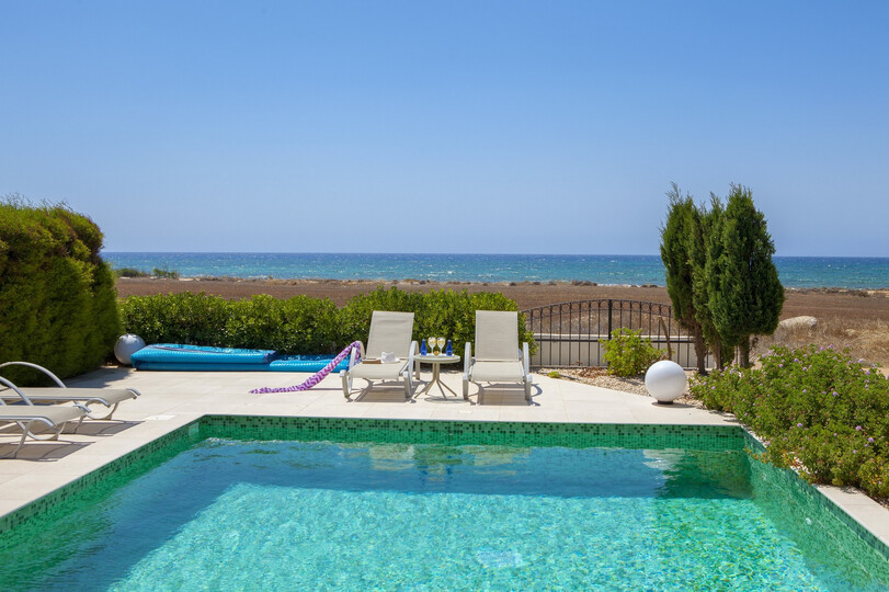 Luxury 3 Bedroom Villa on the Beach, Ayia Napa Villa 1369