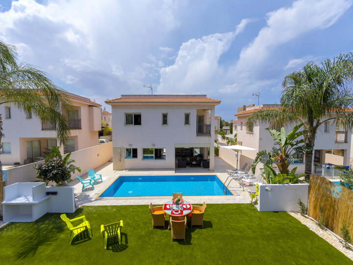At Last You can Rent the Perfect Luxury Villa in Pernera close to the Beach, Protaras Villa 1506