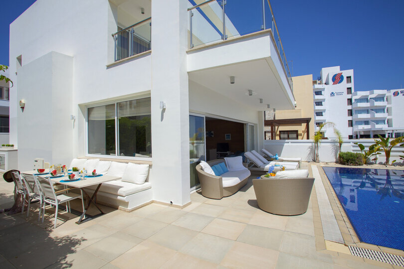 Rent Your Own Villa in Protaras with Fantastic Private Pool, Protaras Villa 1537