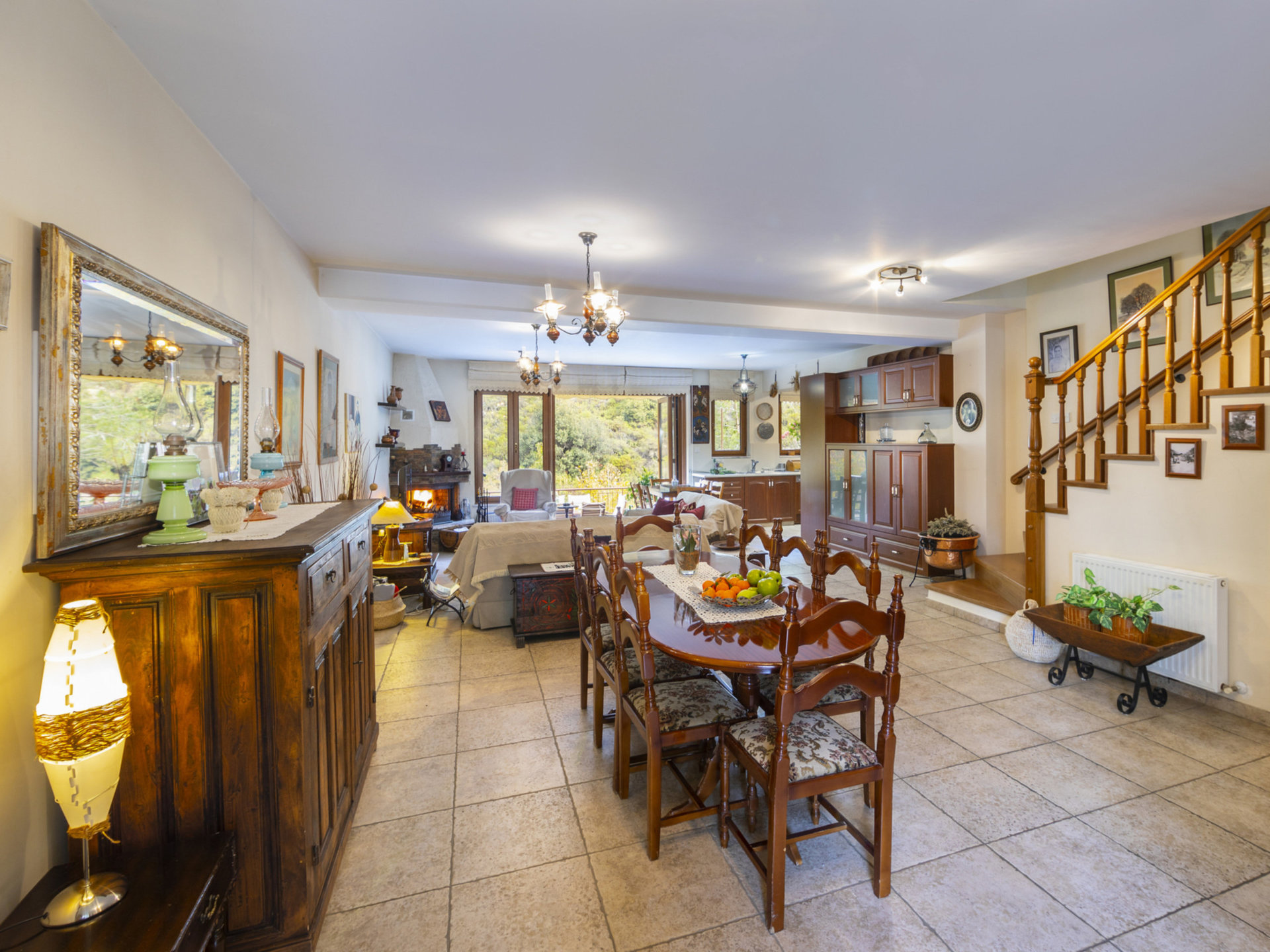 You and Your Family will love this Villa close to the beautiful town of Limassol, Limassol Villa 1003
