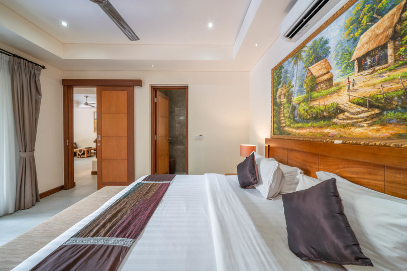 Imagine Your Family Renting a Luxury 3 Bedroom Holiday Villa Close to Kabupaten Badung Double Six Beach, Bali Villa 2105