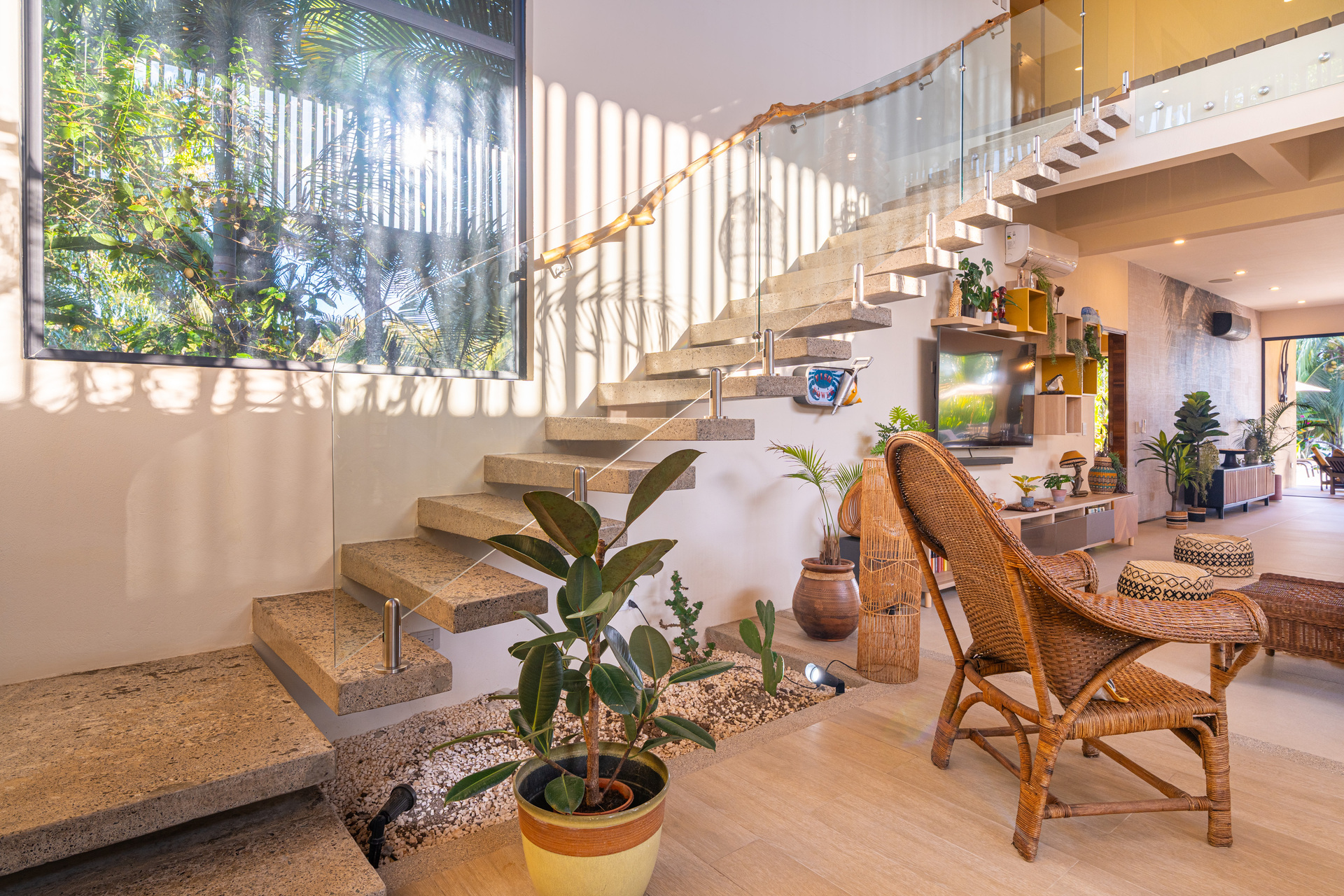5 Star Villa Assinie – Sophisticated Beachfront Luxury