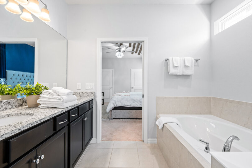 Luxury Contemporary Style Villa on Windsor Island Resort , Orlando Villa 5810