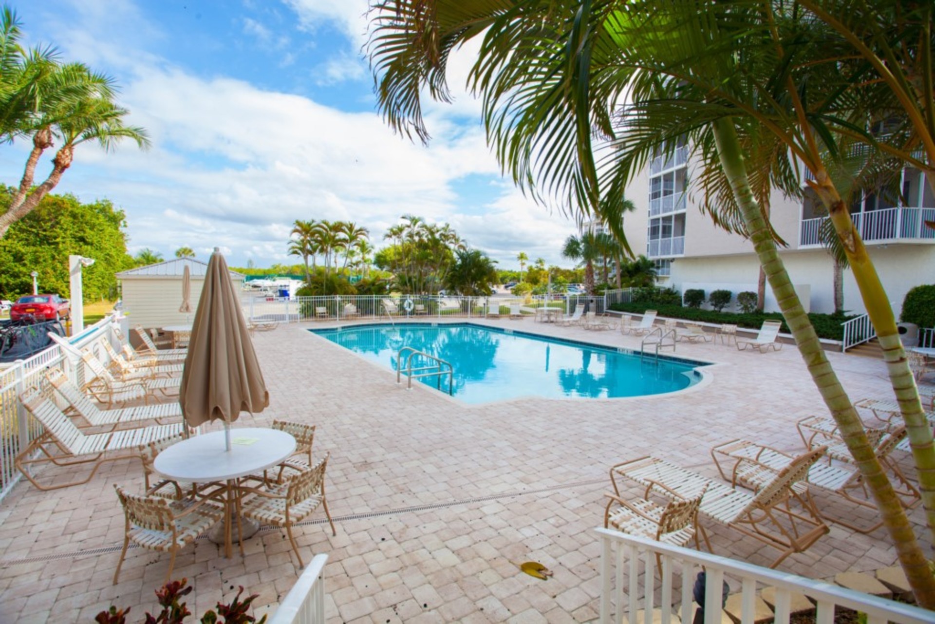 Luxury Contemporary Style Condo on Bonita Beach , Florida Condo 5953